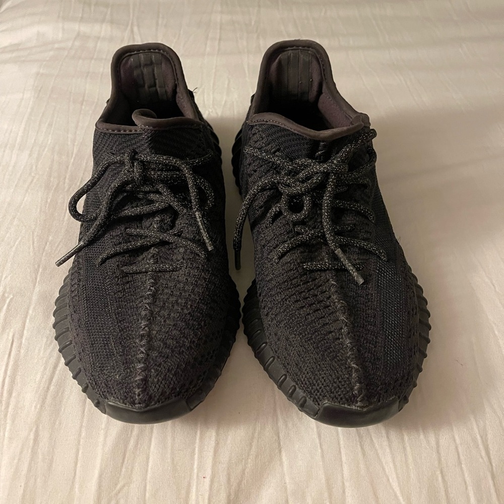 adidas Yeezy Boost 350 V2